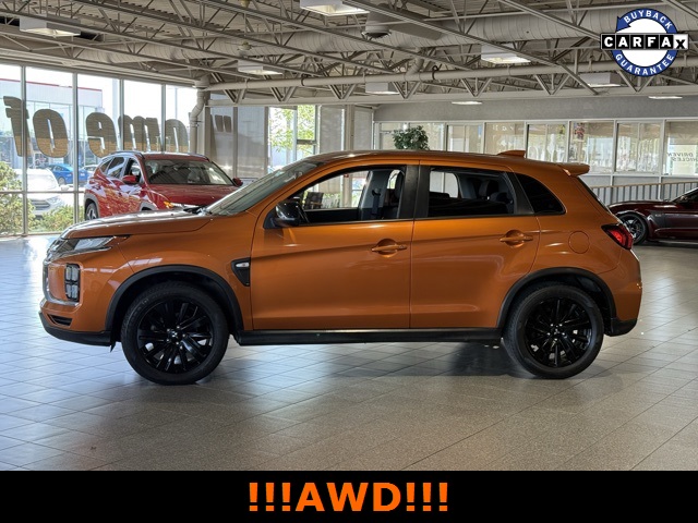 Vehicle image 8 of 32