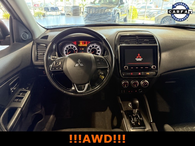 Vehicle image 22 of 32