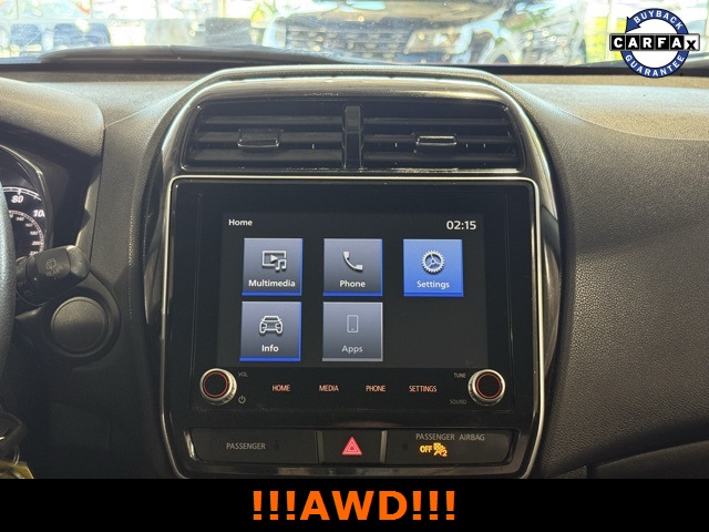 Vehicle image 24 of 32
