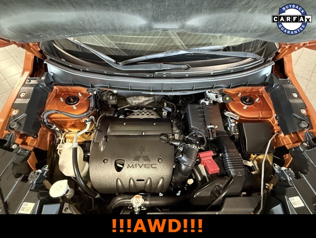 Vehicle image 21 of 32