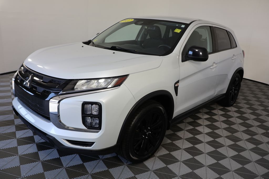 2022 Mitsubishi Outlander Sport LE Image 1 of 27