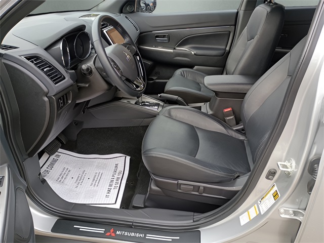 Vehicle image 16 of 22