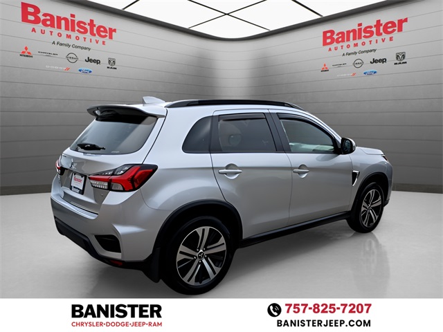 Vehicle image 5 of 22