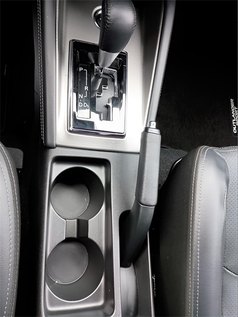 Vehicle image 15 of 22