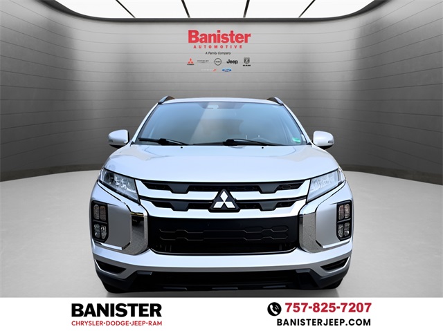 Vehicle image 2 of 22
