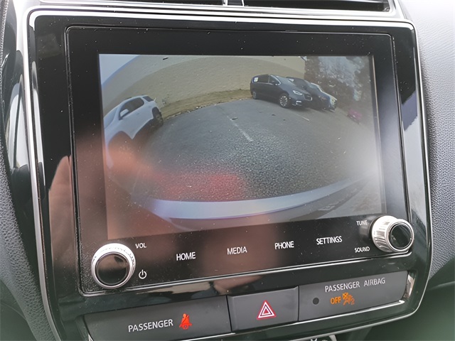 Vehicle image 13 of 22