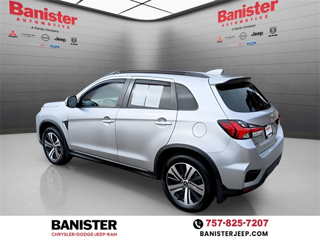 Vehicle image 7 of 22