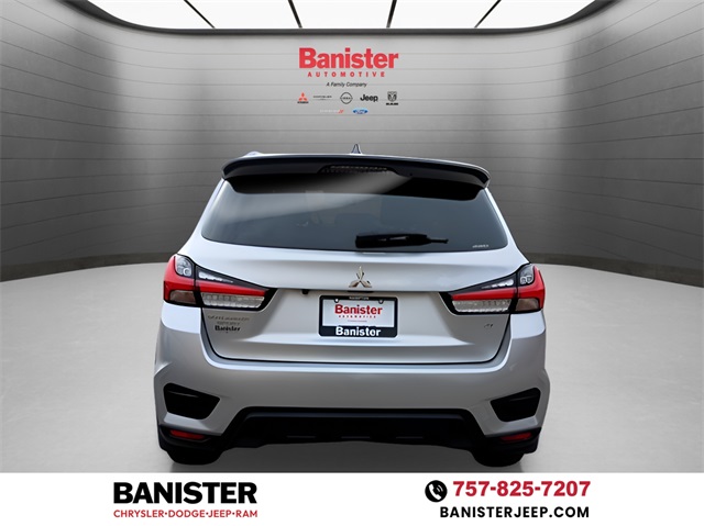 Vehicle image 6 of 22