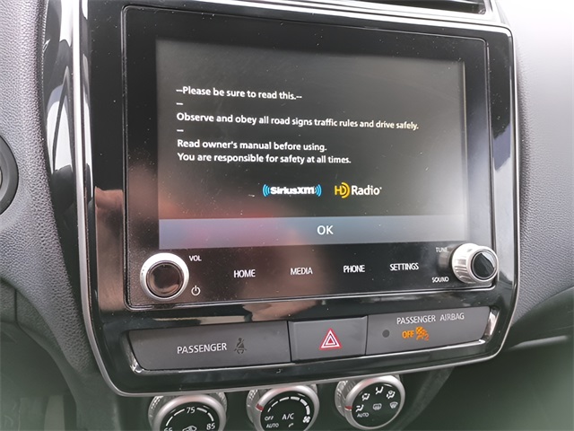 Vehicle image 14 of 22
