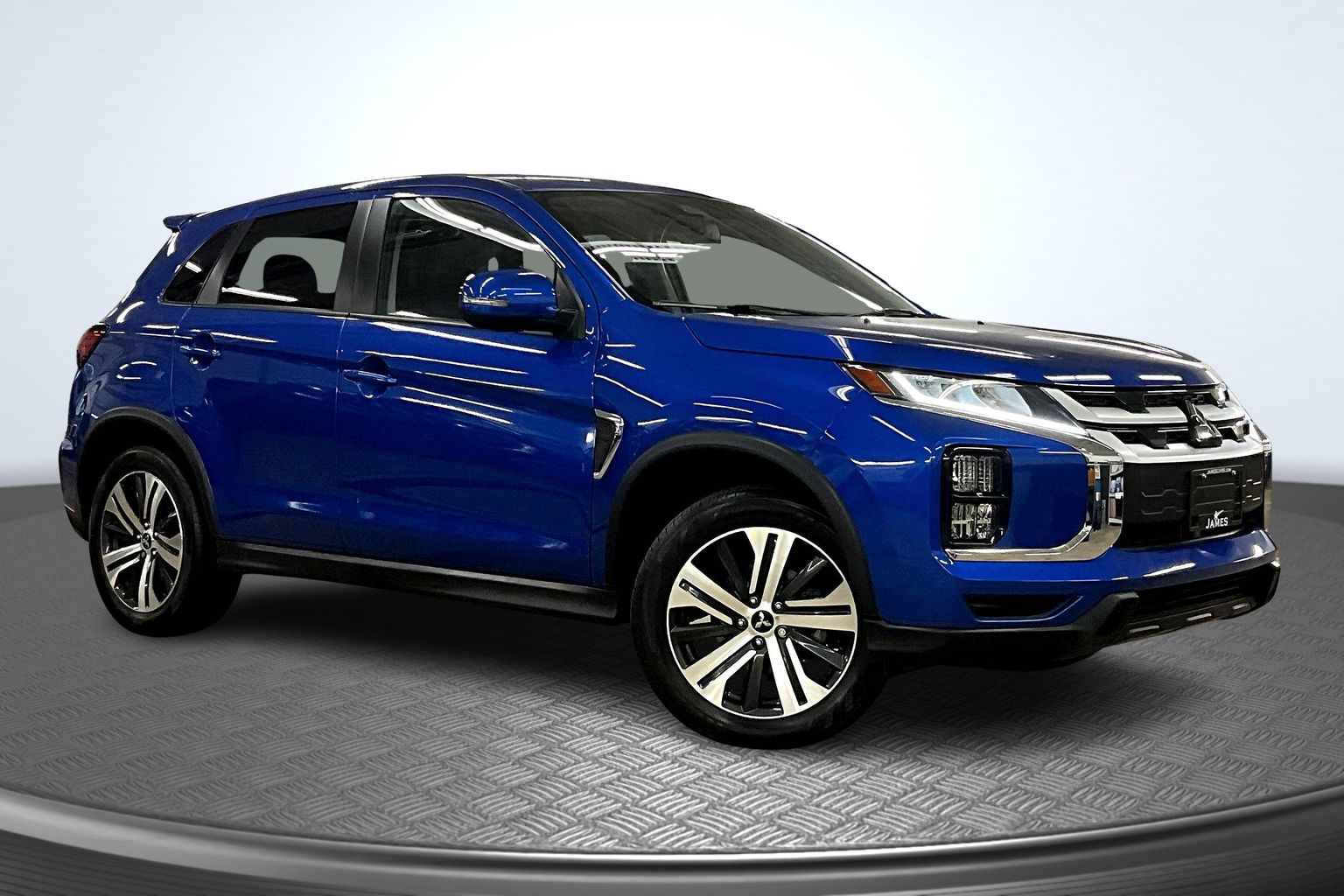 2022 Mitsubishi Outlander Sport Image 3 of 36