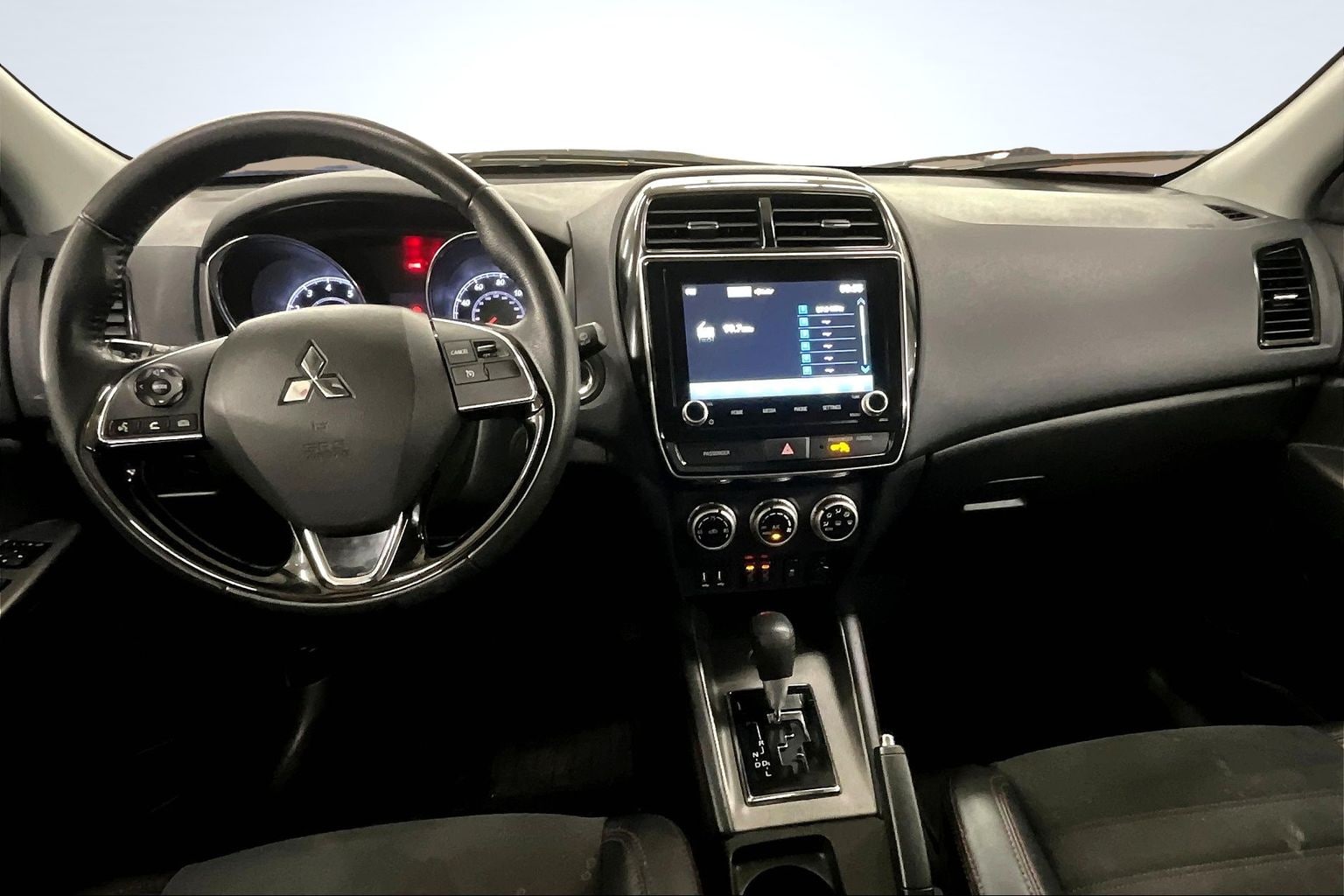 2022 Mitsubishi Outlander Sport Image 17 of 36