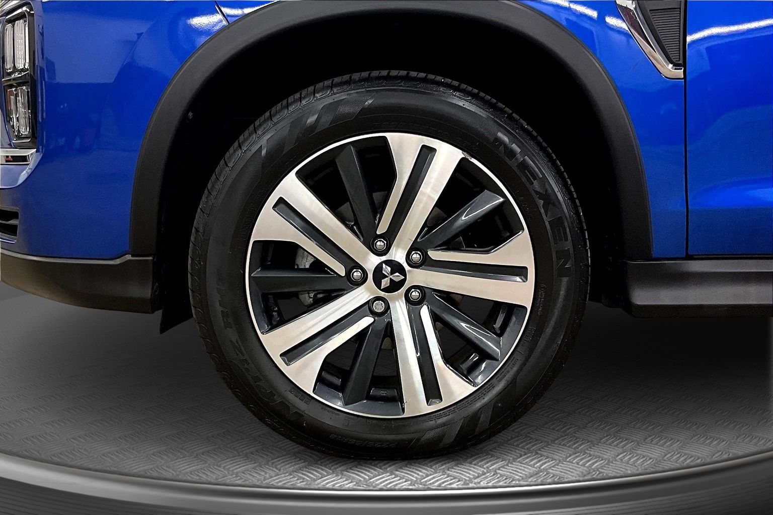 2022 Mitsubishi Outlander Sport Image 9 of 36