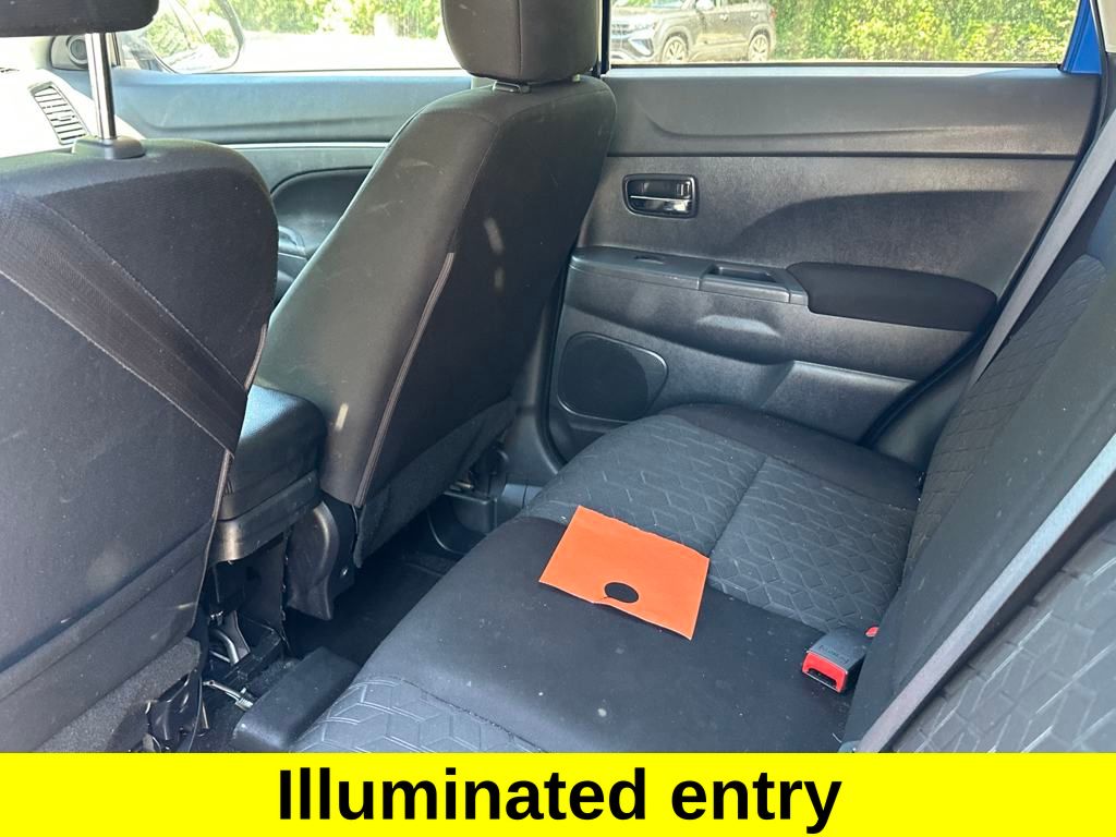 Vehicle image 8 of 20