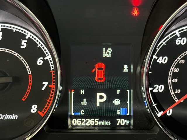 Vehicle image 21 of 25