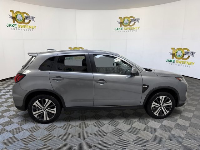 Vehicle image 4 of 25