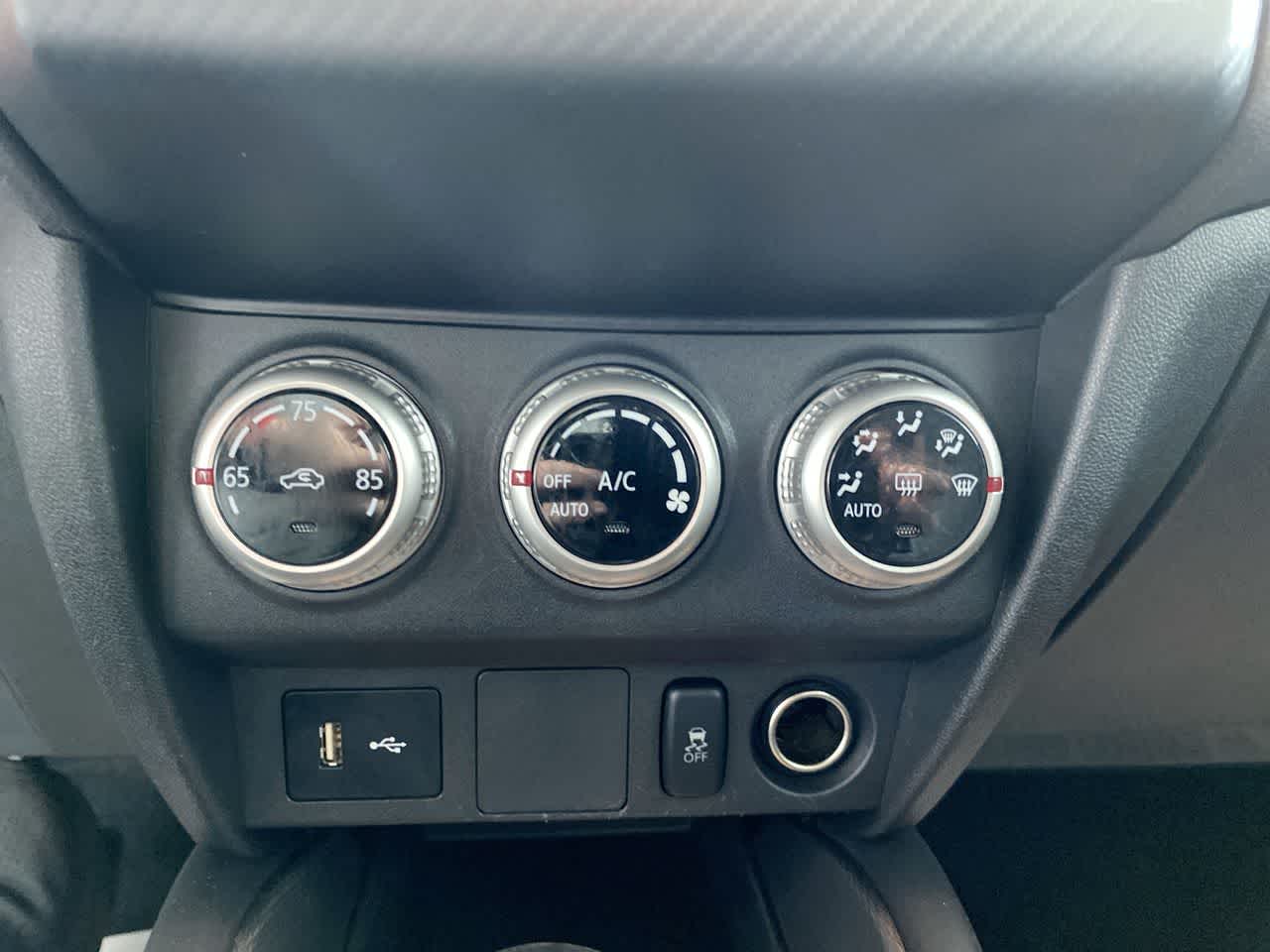 Vehicle image 20 of 27