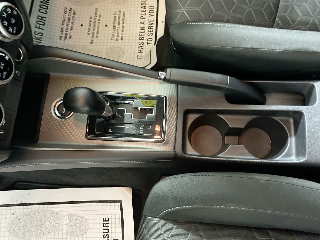 Vehicle image 21 of 27