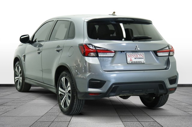 2022 Mitsubishi Outlander Sport SE Image 2 of 33
