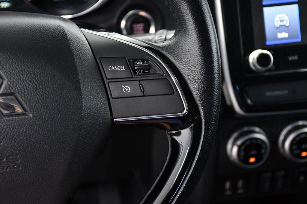 Vehicle image 22 of 27
