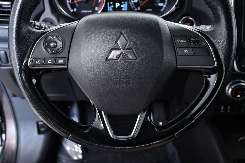 Vehicle image 20 of 27
