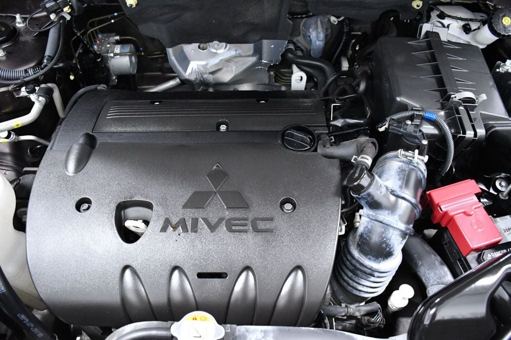 Vehicle image 19 of 27
