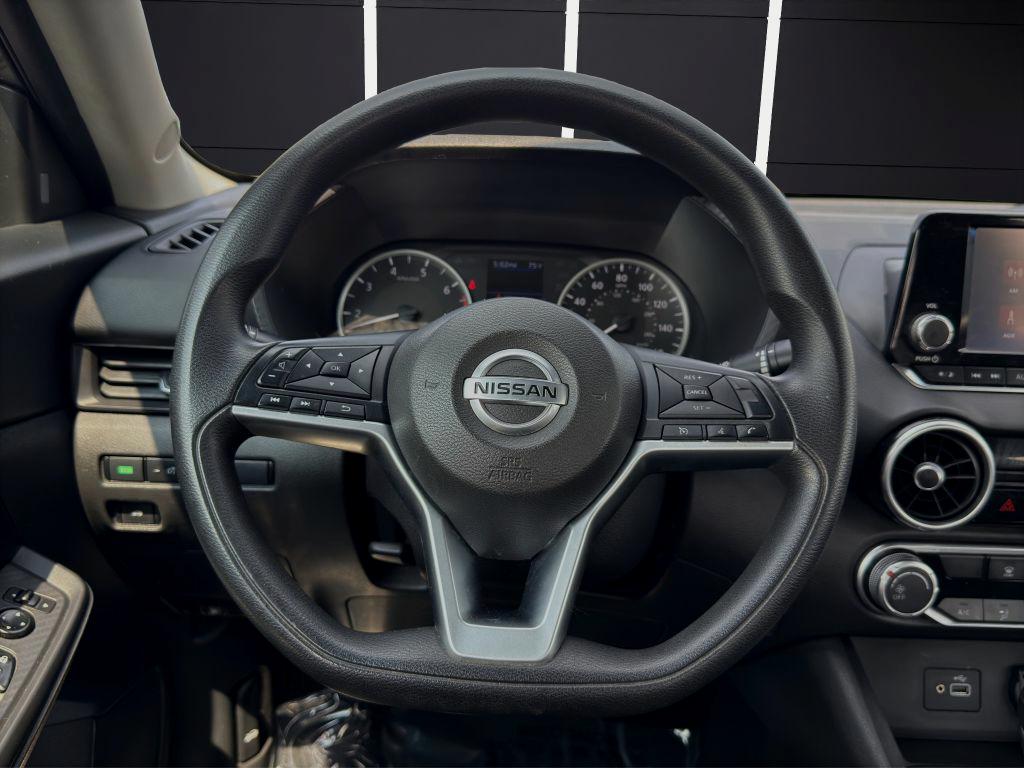 Vehicle image 15 of 19