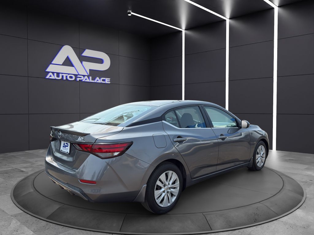 Vehicle image 5 of 19