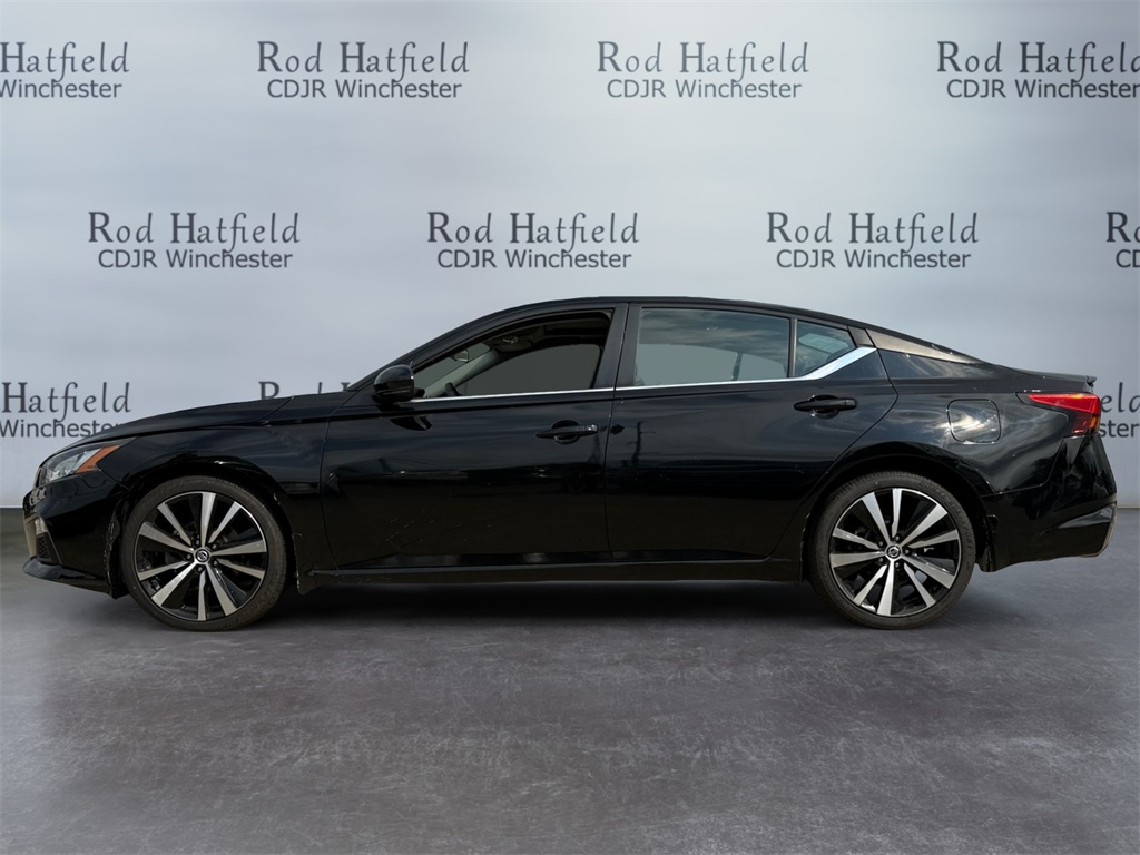 Vehicle image 8 of 18