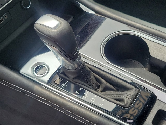 Vehicle image 18 of 36
