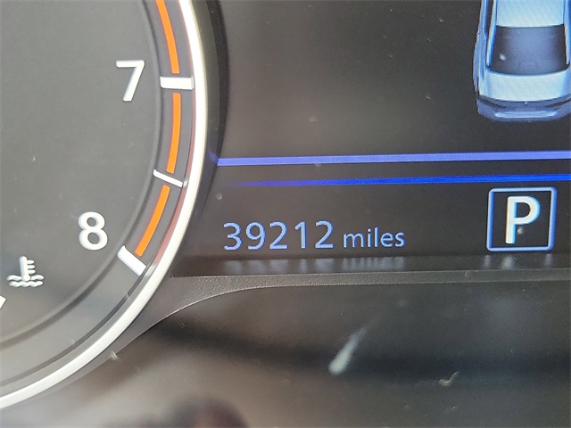 Vehicle image 10 of 36