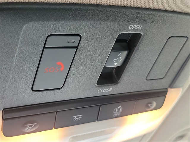 Vehicle image 19 of 36