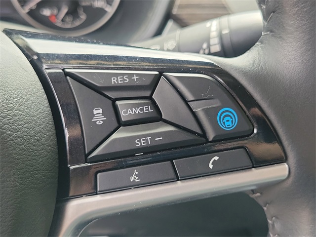 Vehicle image 12 of 36