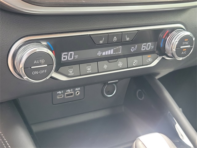 Vehicle image 16 of 36