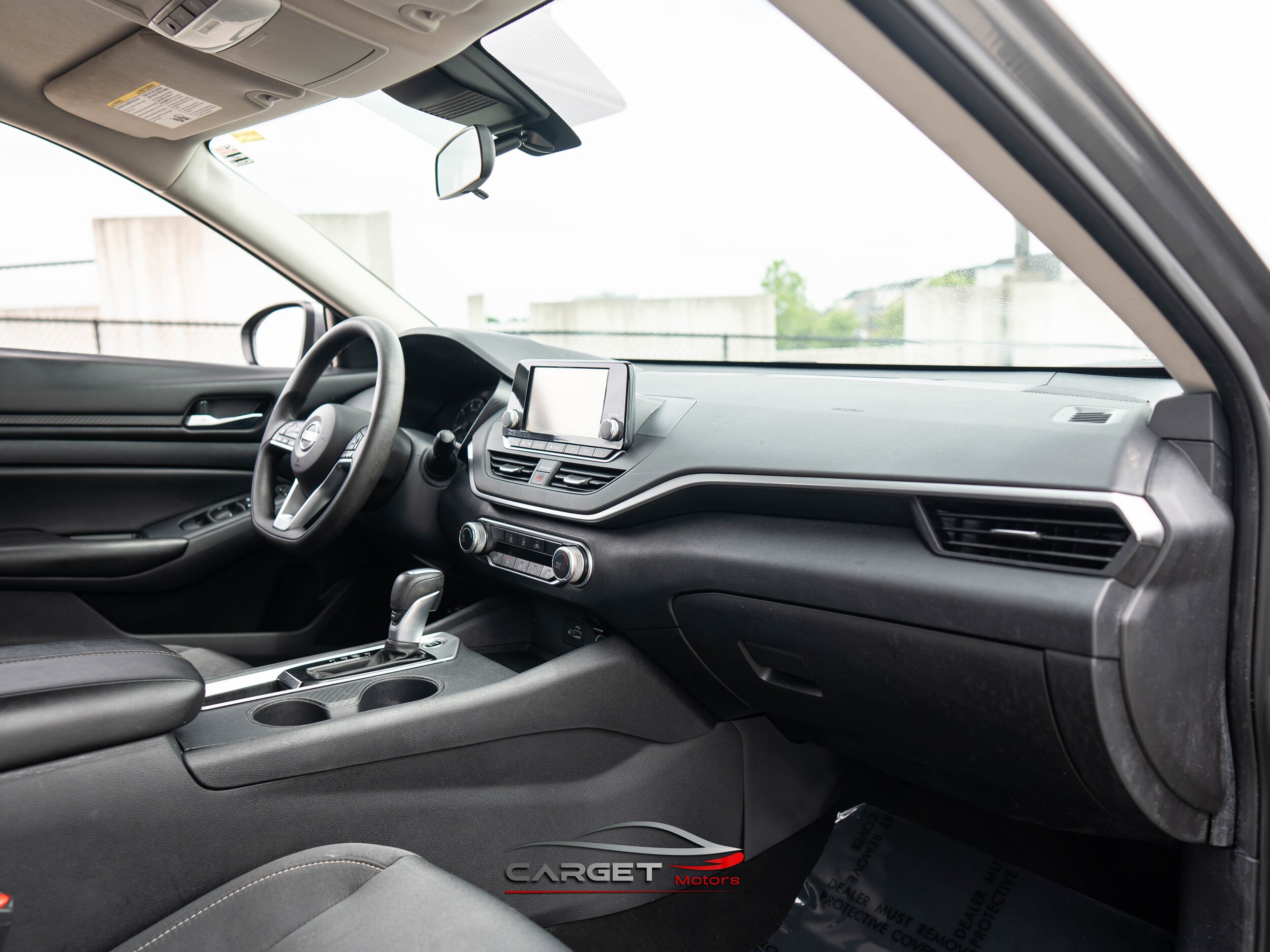 Vehicle image 12 of 43