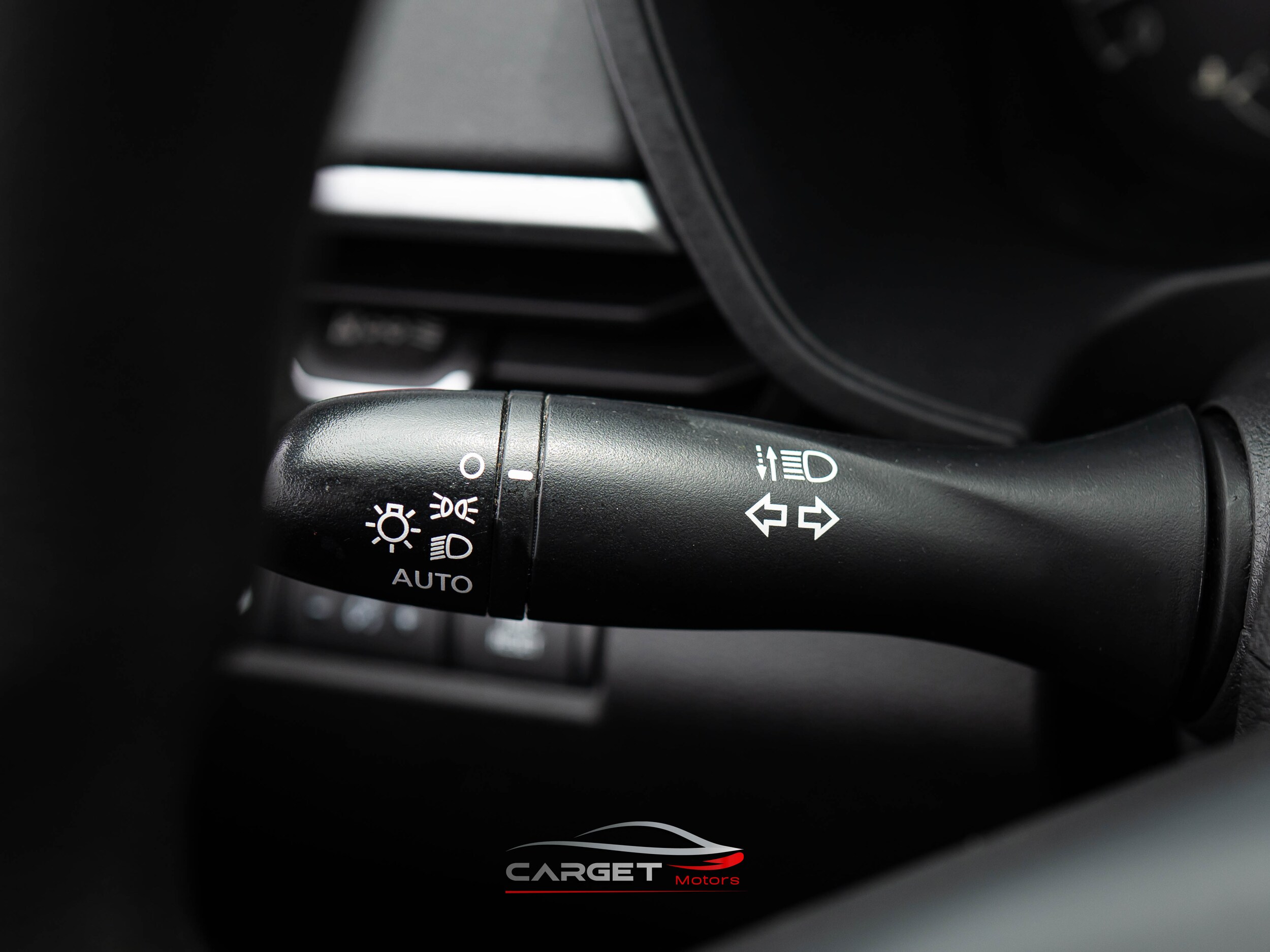 Vehicle image 23 of 43