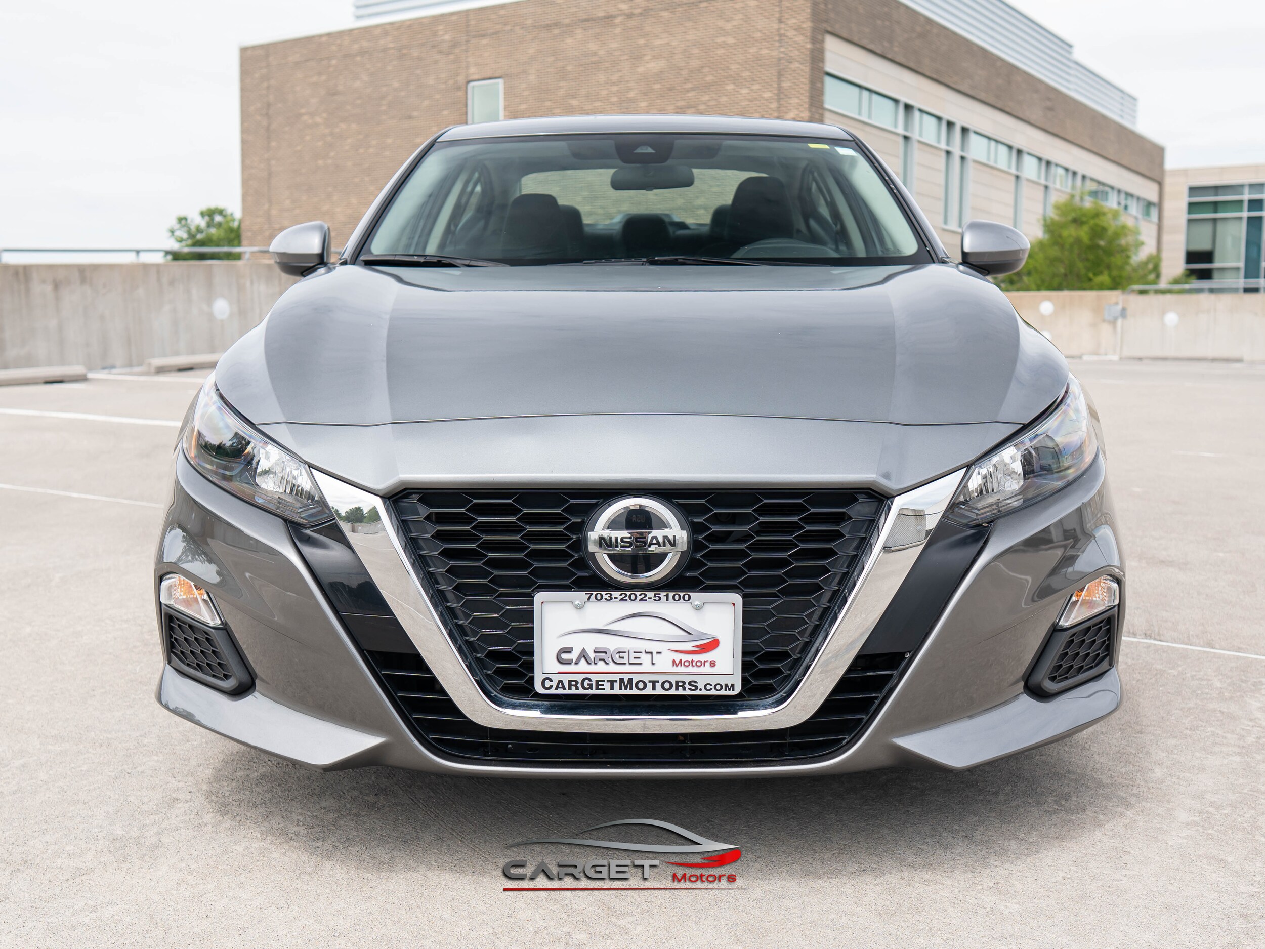 Vehicle image 2 of 43