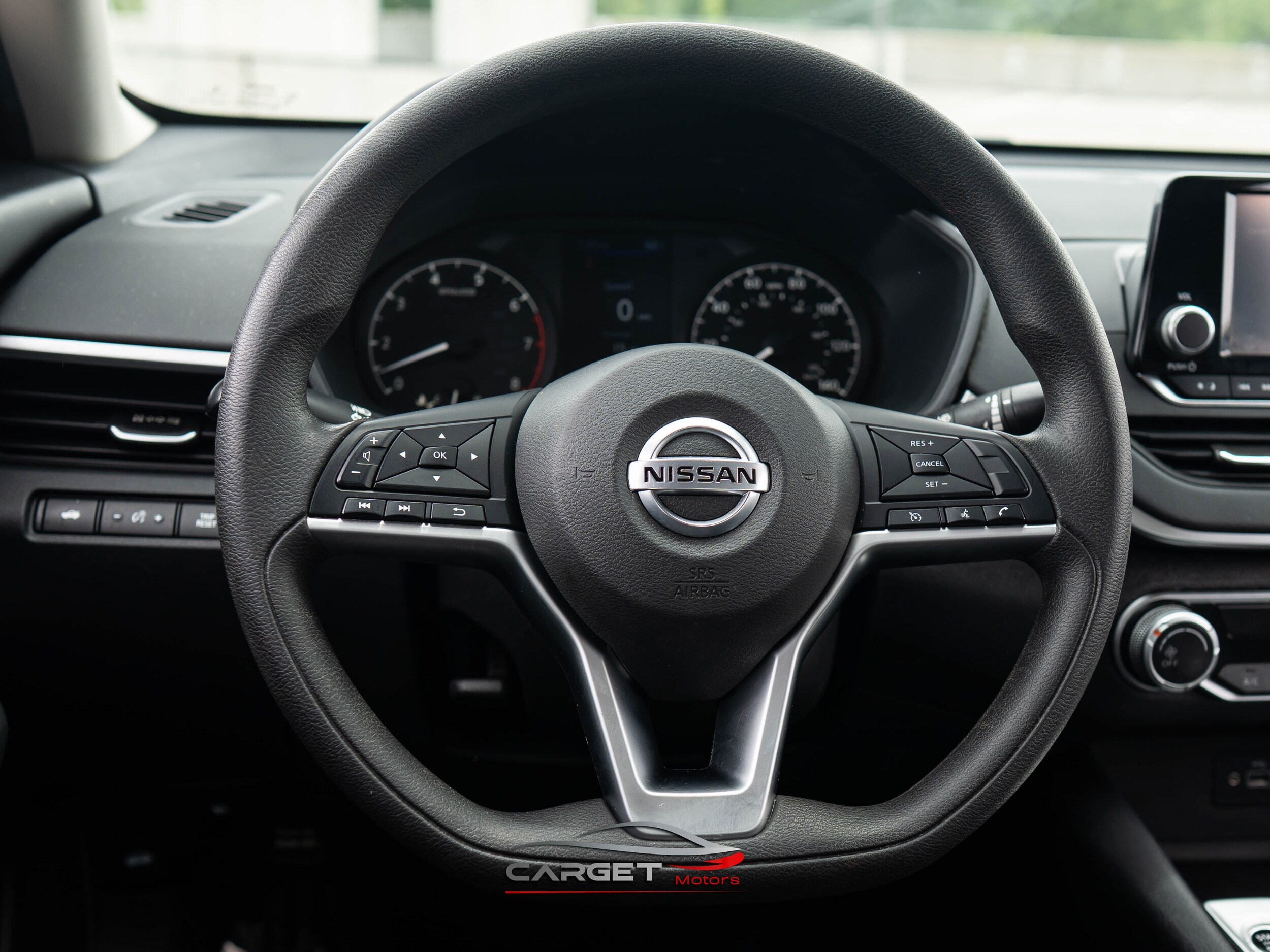Vehicle image 19 of 43