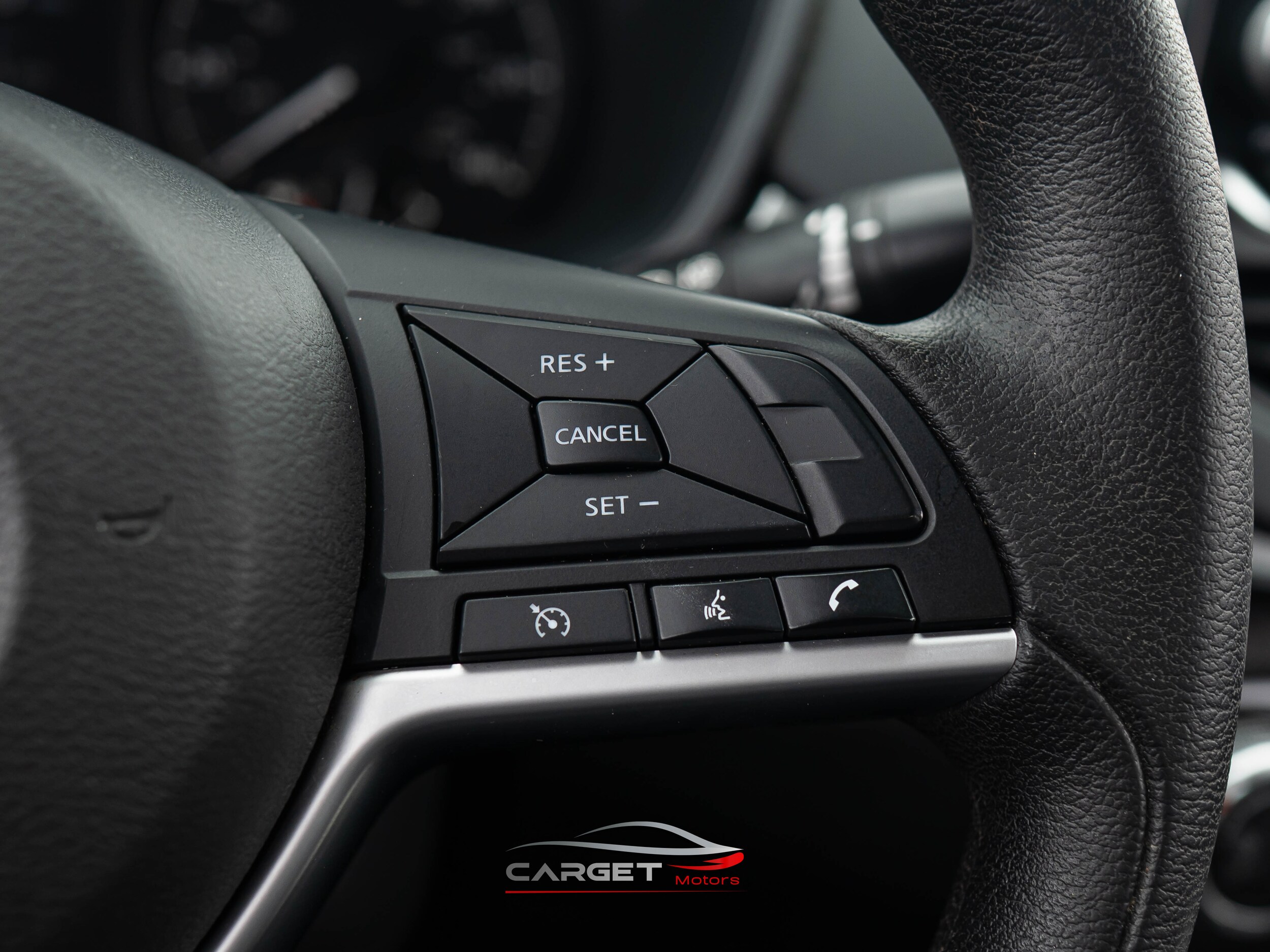 Vehicle image 21 of 43