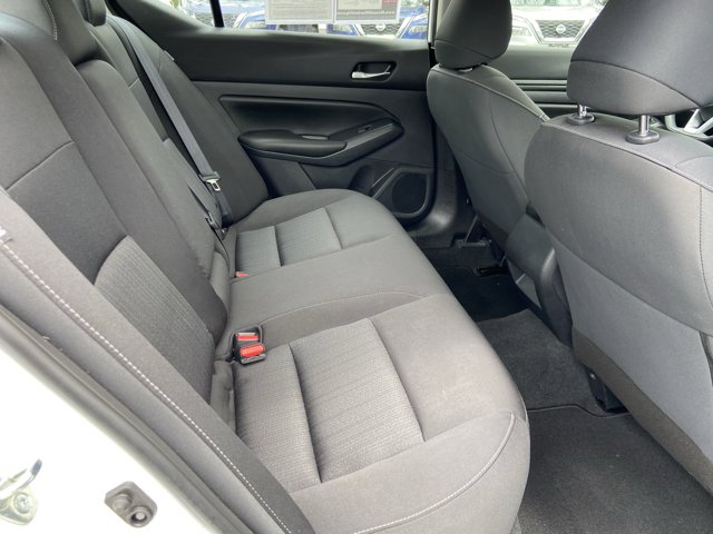 Vehicle image 12 of 30