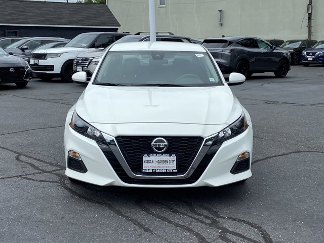 Vehicle image 2 of 30