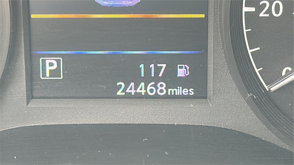 Vehicle image 20 of 36
