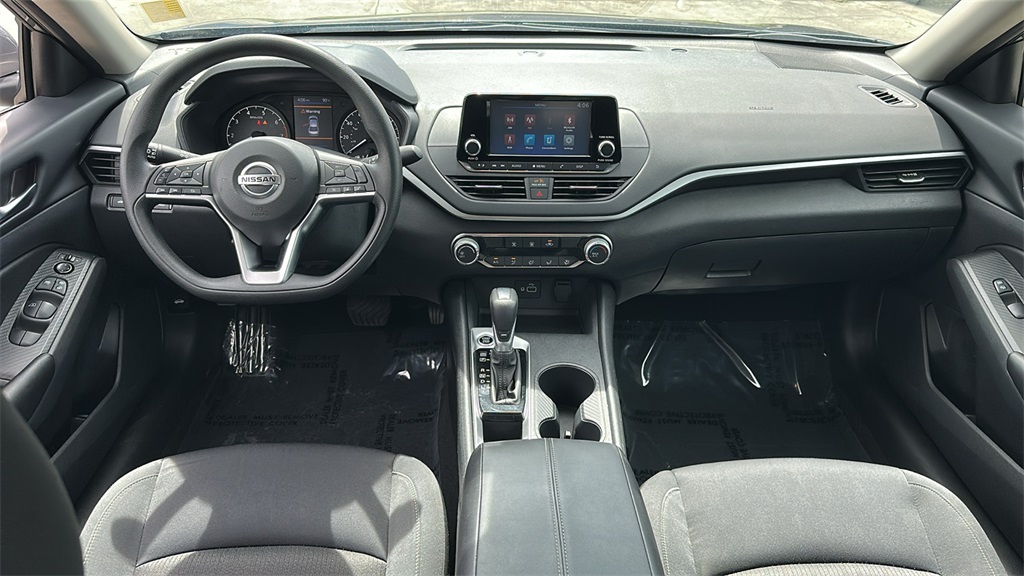 Vehicle image 12 of 36