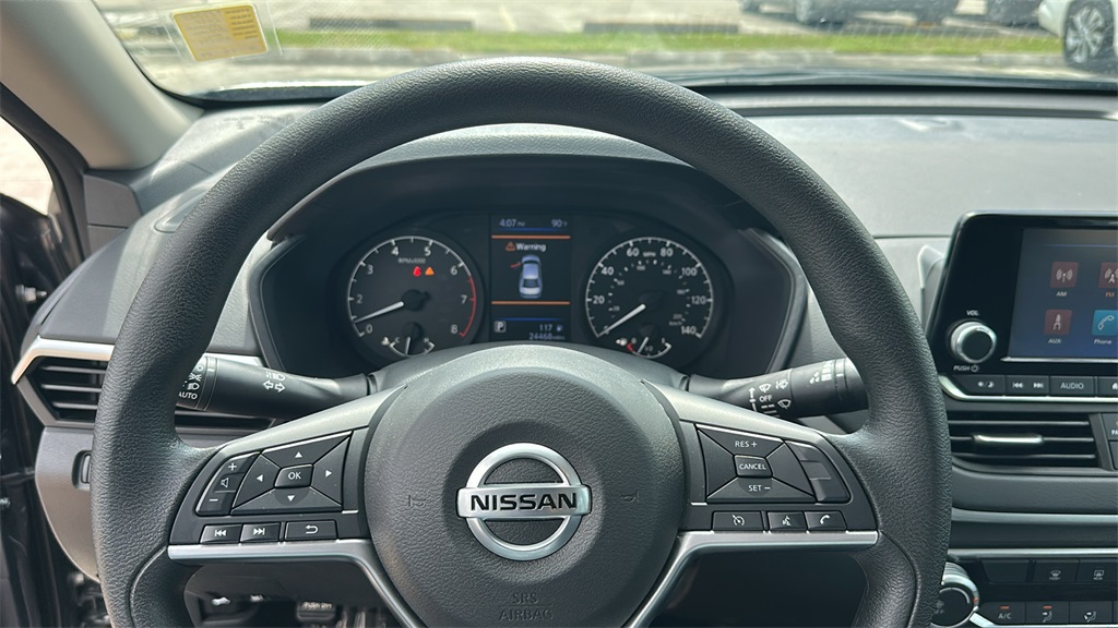 Vehicle image 16 of 36