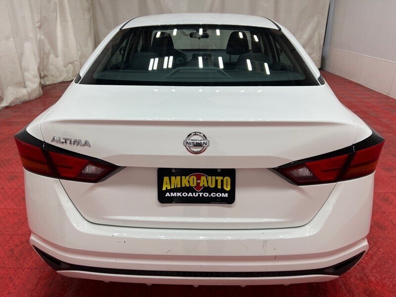 2022 Nissan Altima 2.5 S Image 14 of 43