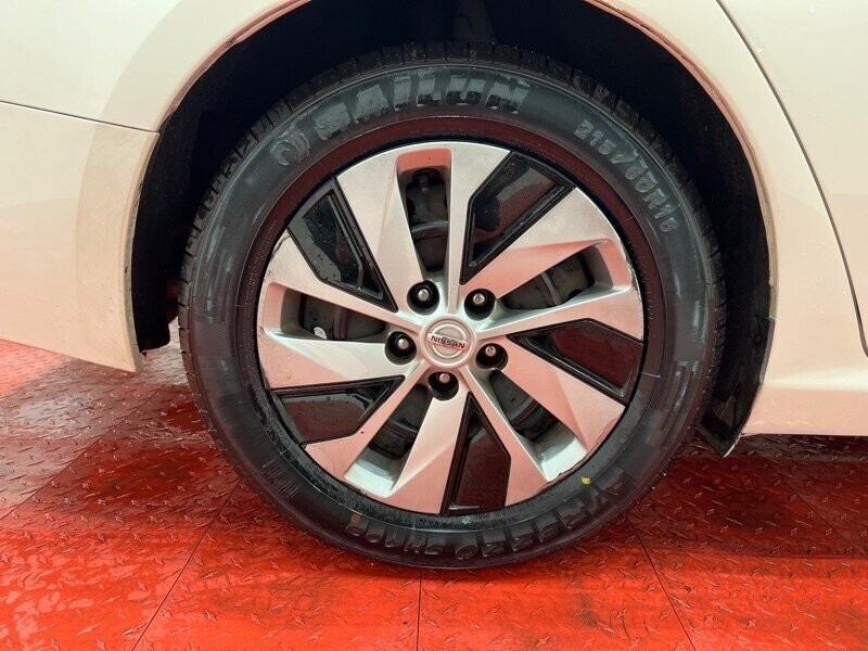 2022 Nissan Altima 2.5 S Image 13 of 43