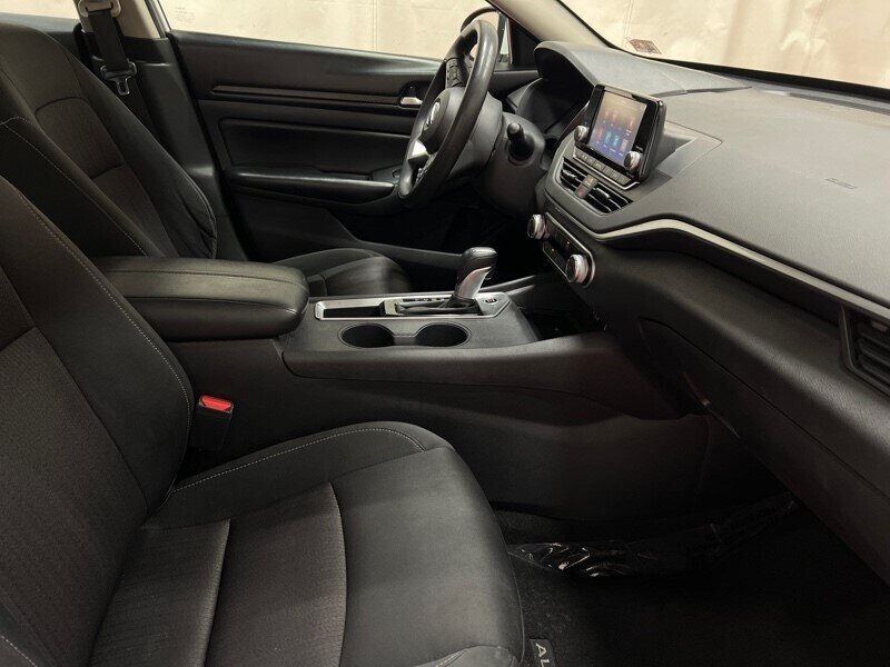 2022 Nissan Altima 2.5 S Image 24 of 43