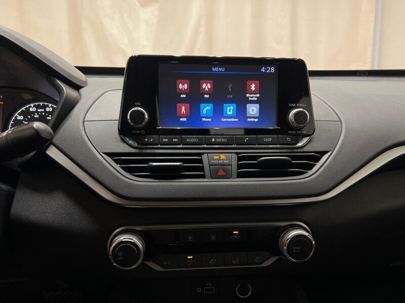 2022 Nissan Altima 2.5 S Image 35 of 43