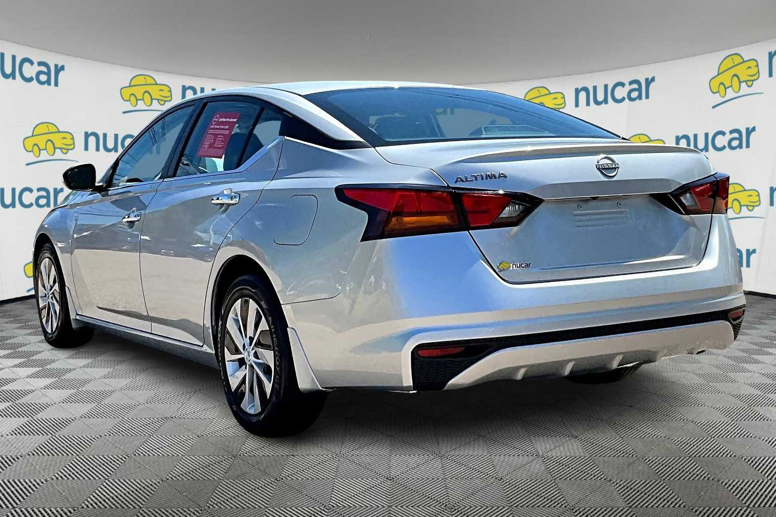 2022 Nissan Altima 2.5 S Image 5 of 33