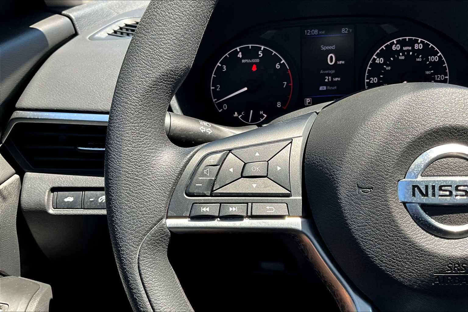 2022 Nissan Altima 2.5 S Image 19 of 33