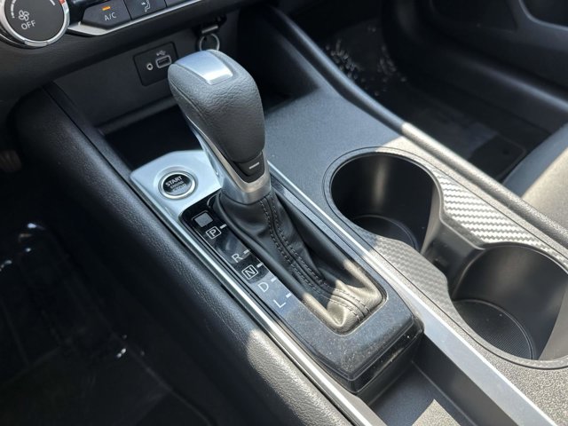 Vehicle image 19 of 26
